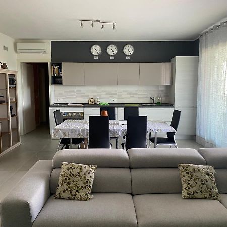 Dream House Apartment ลิเมนา ภายนอก รูปภาพ