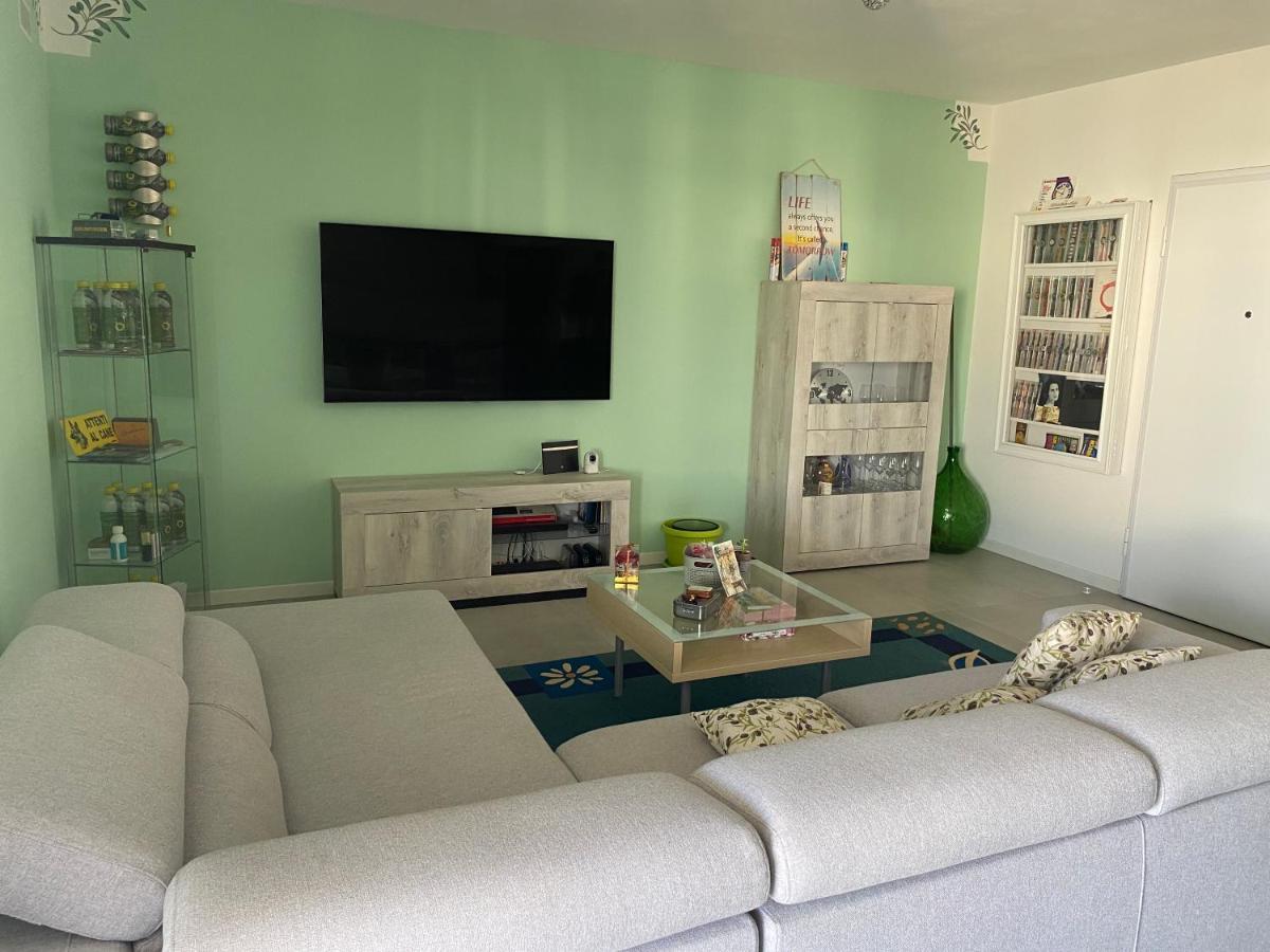 Dream House Apartment ลิเมนา ภายนอก รูปภาพ